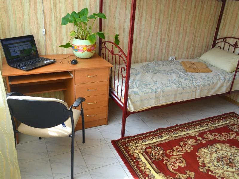 Centre Hostel Mukacheve Exterior photo